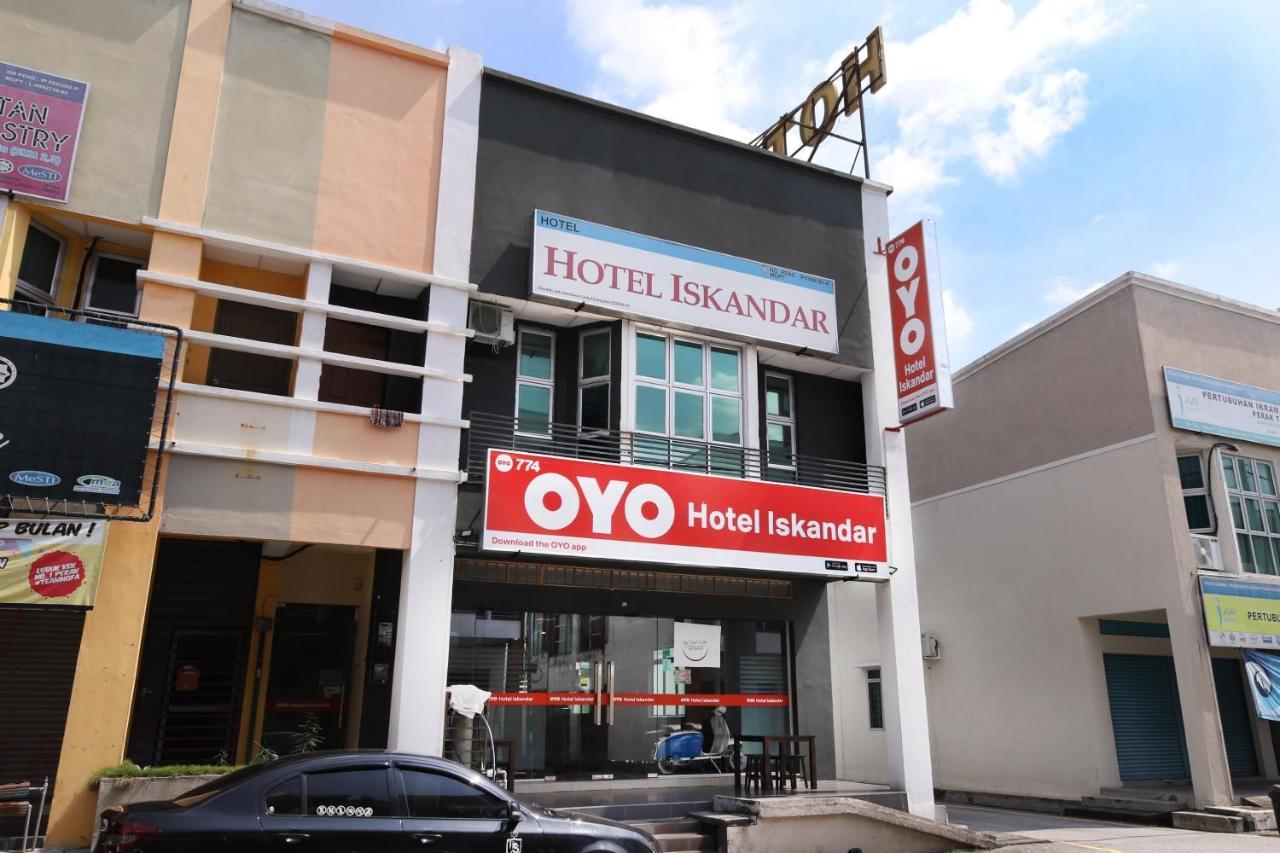 Capital O 774 Hotel Iskandar Seri Iskandar Exterior photo